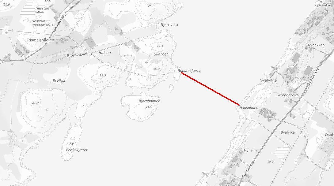 Kart viser mulig bru og lokale stedsnavn. Viser terrengkonturer, veier og bebyggelse på begge sider av sundet. - Klikk for stort bilde